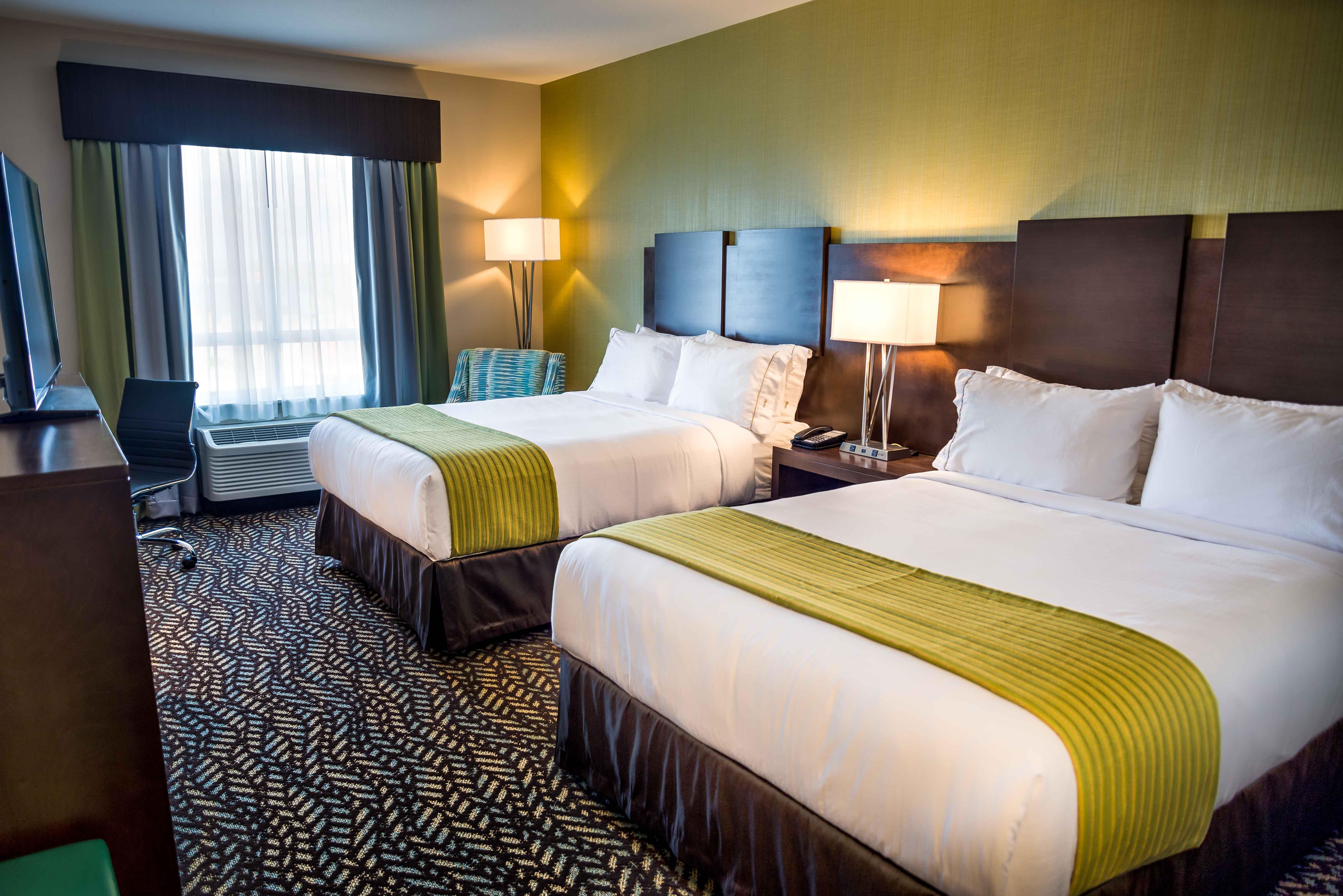 Holiday Inn Express & Suites Spruce Grove - Stony Plain By Ihg Dış mekan fotoğraf