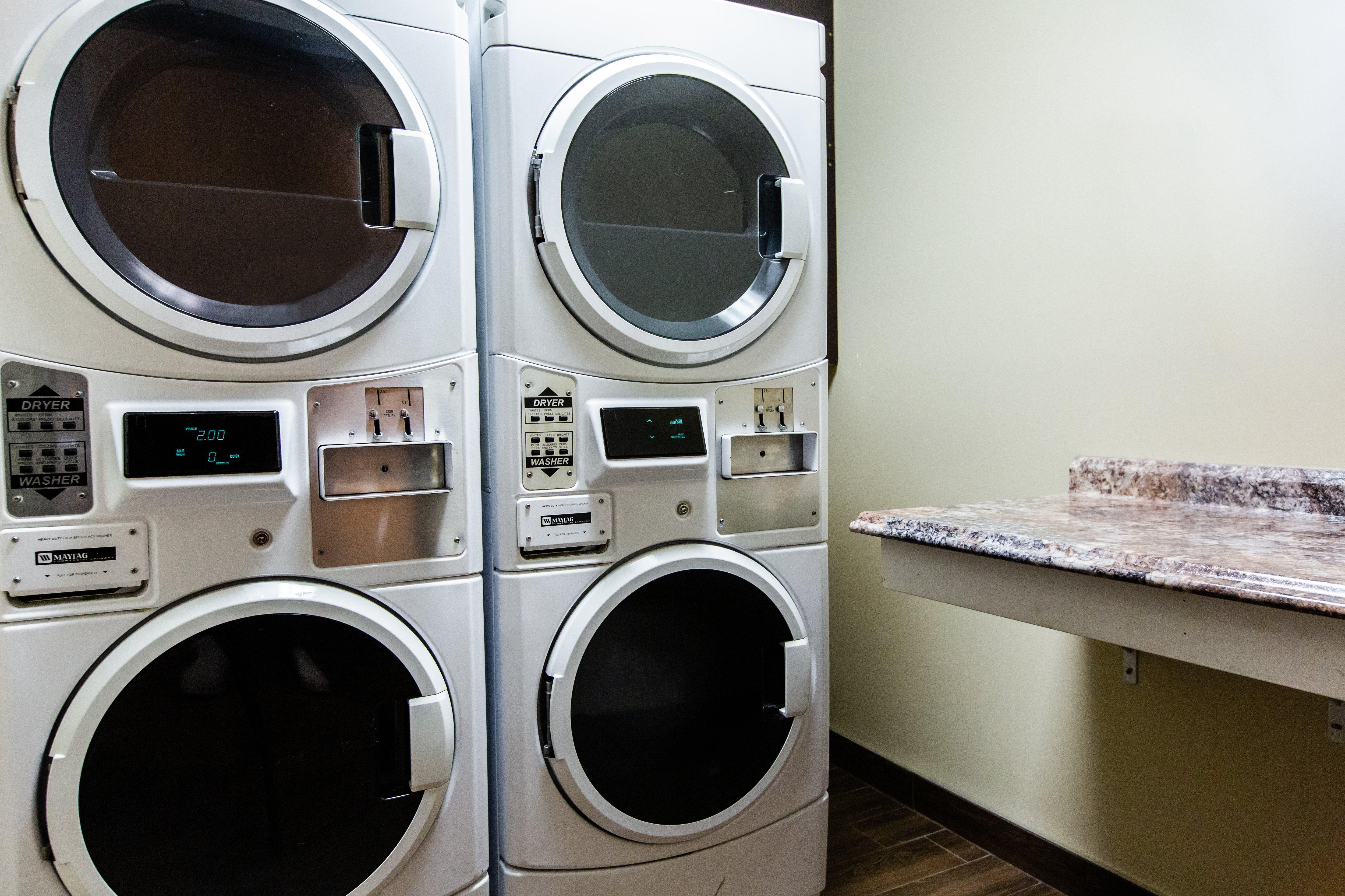 Holiday Inn Express & Suites Spruce Grove - Stony Plain By Ihg Dış mekan fotoğraf