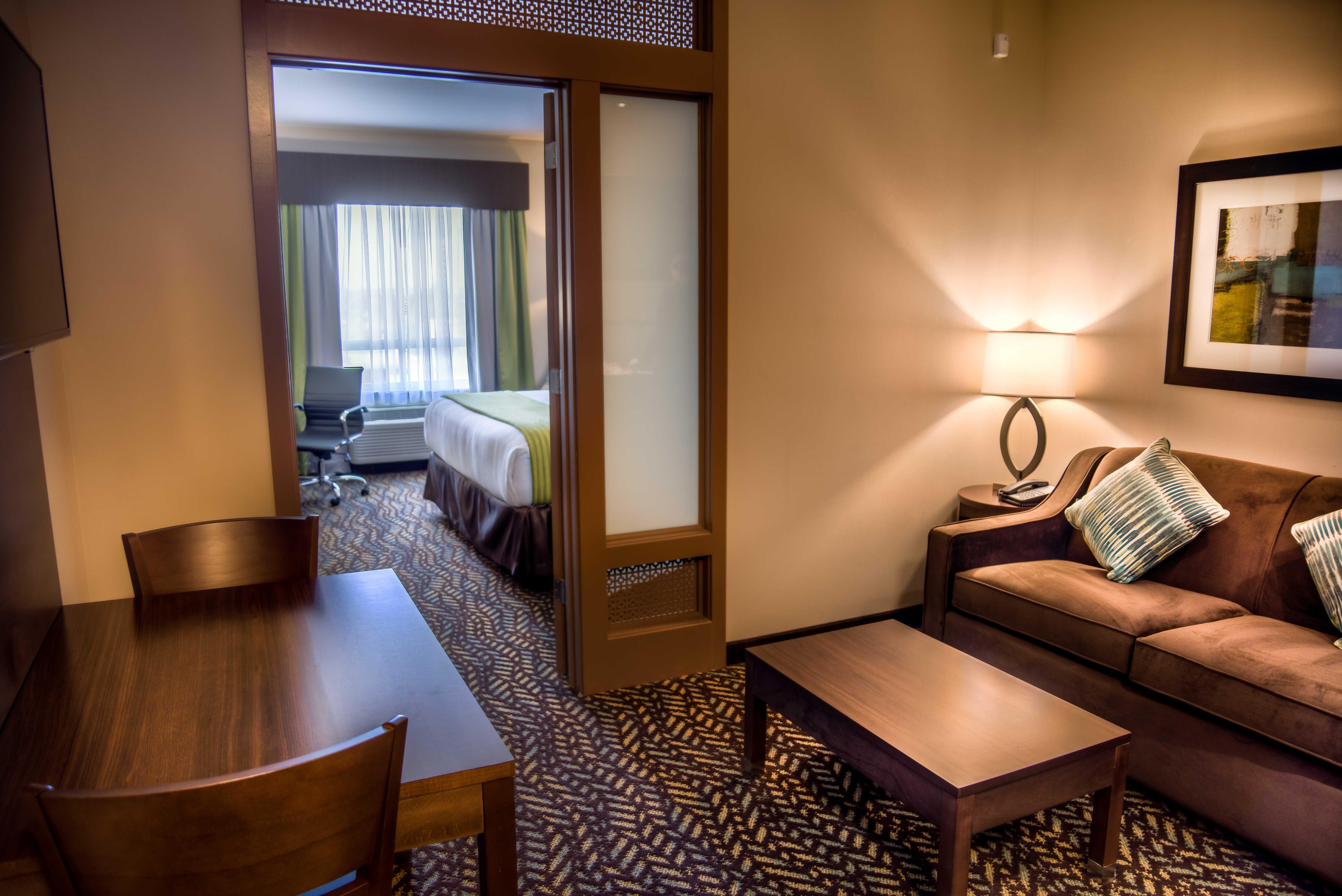 Holiday Inn Express & Suites Spruce Grove - Stony Plain By Ihg Dış mekan fotoğraf