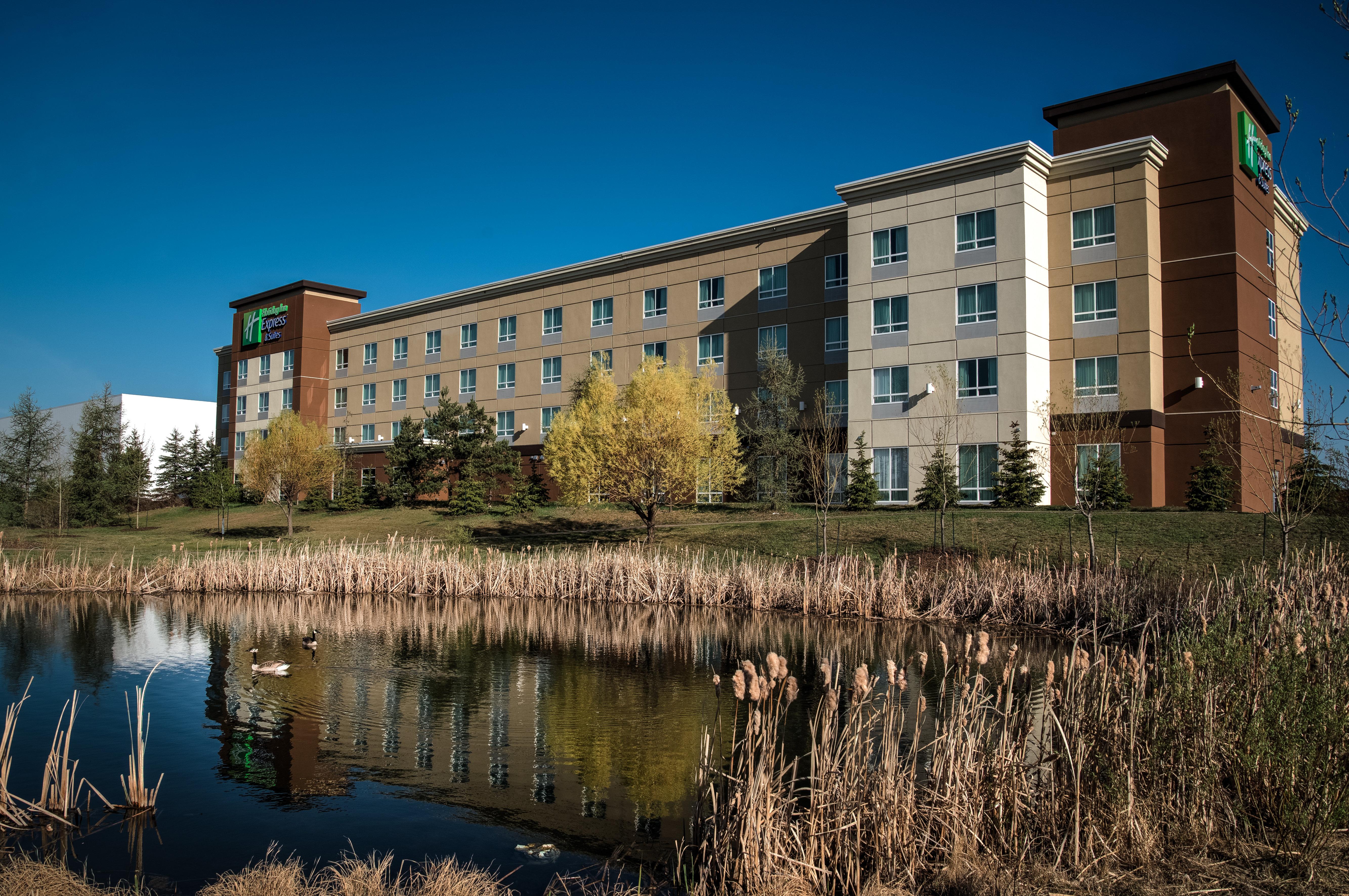 Holiday Inn Express & Suites Spruce Grove - Stony Plain By Ihg Dış mekan fotoğraf